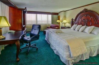 Mcm Elegante & Conference Center